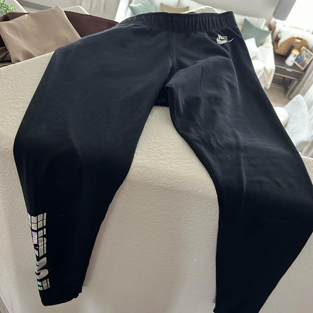 TWO Women’s Nike Leggings Size small